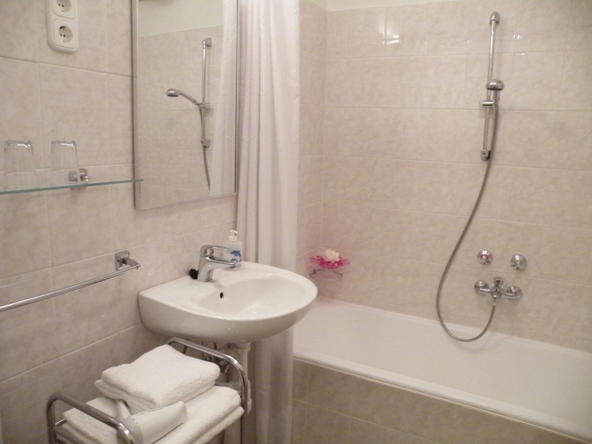 Apartment Buda บูดาเปสต์ ภายนอก รูปภาพ