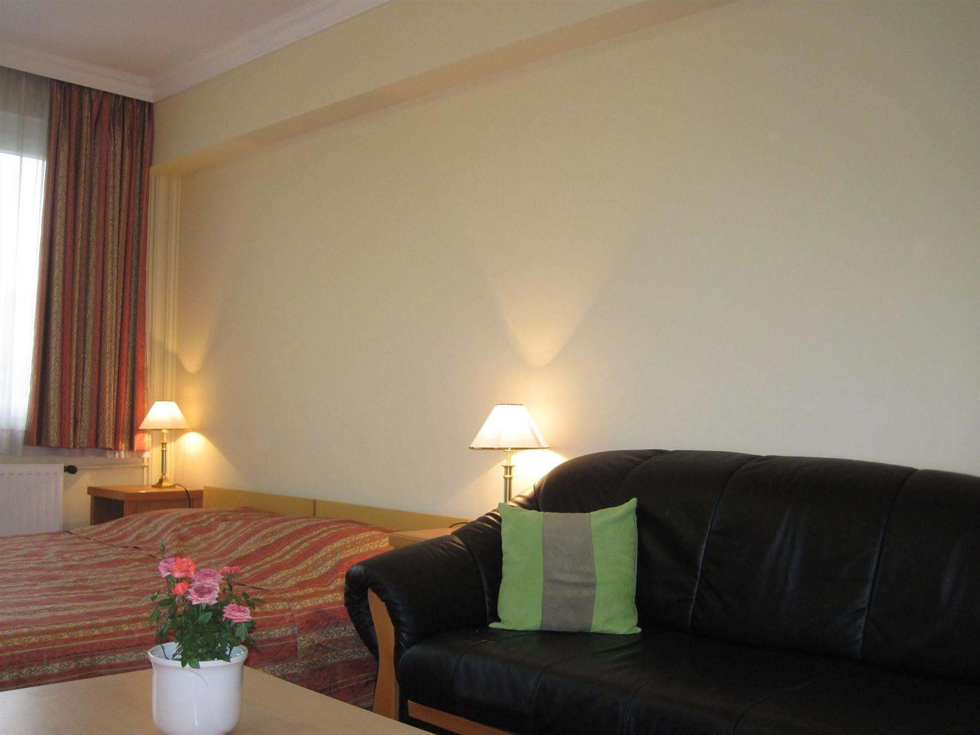 Apartment Buda บูดาเปสต์ ภายนอก รูปภาพ