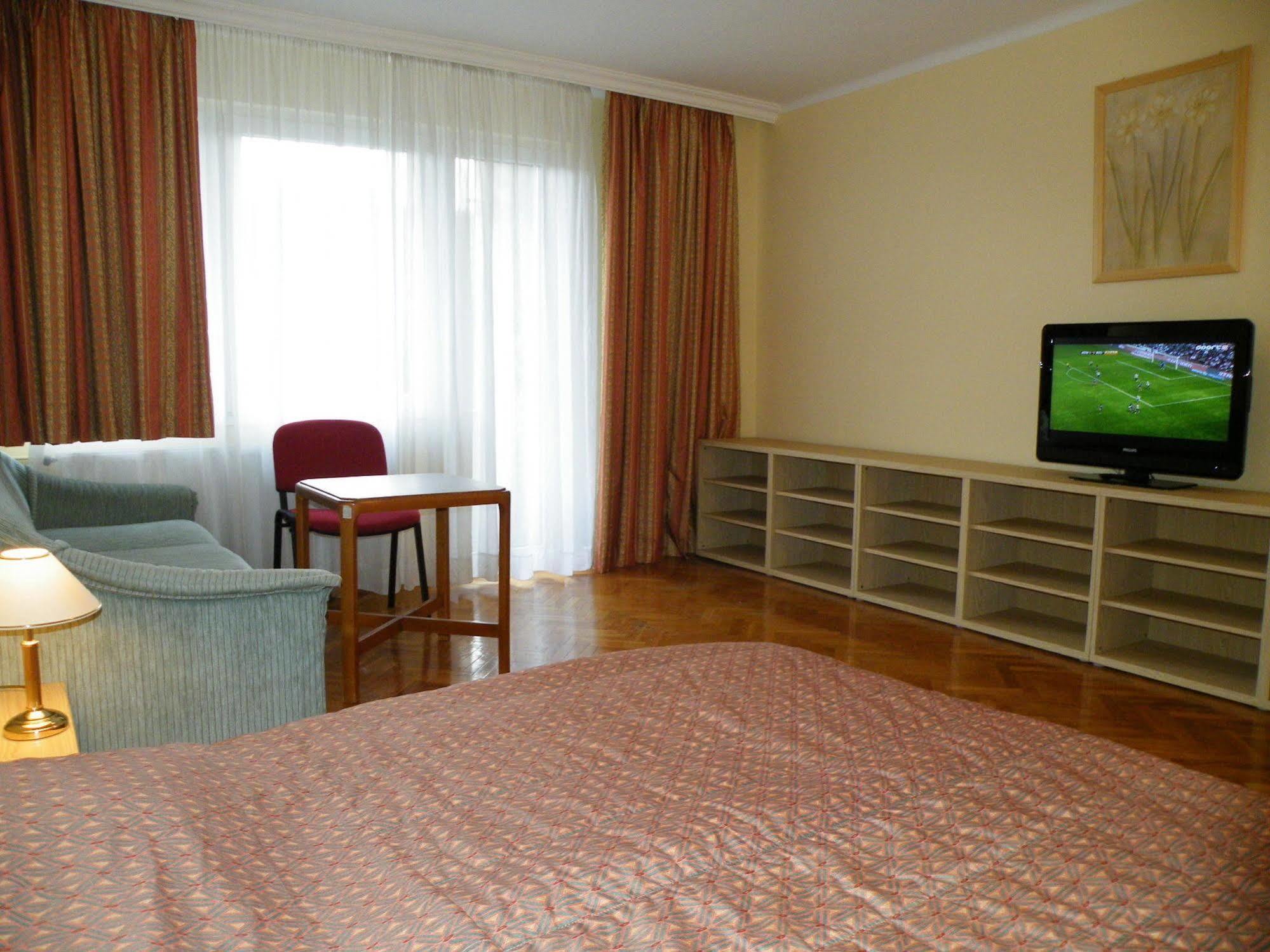 Apartment Buda บูดาเปสต์ ภายนอก รูปภาพ