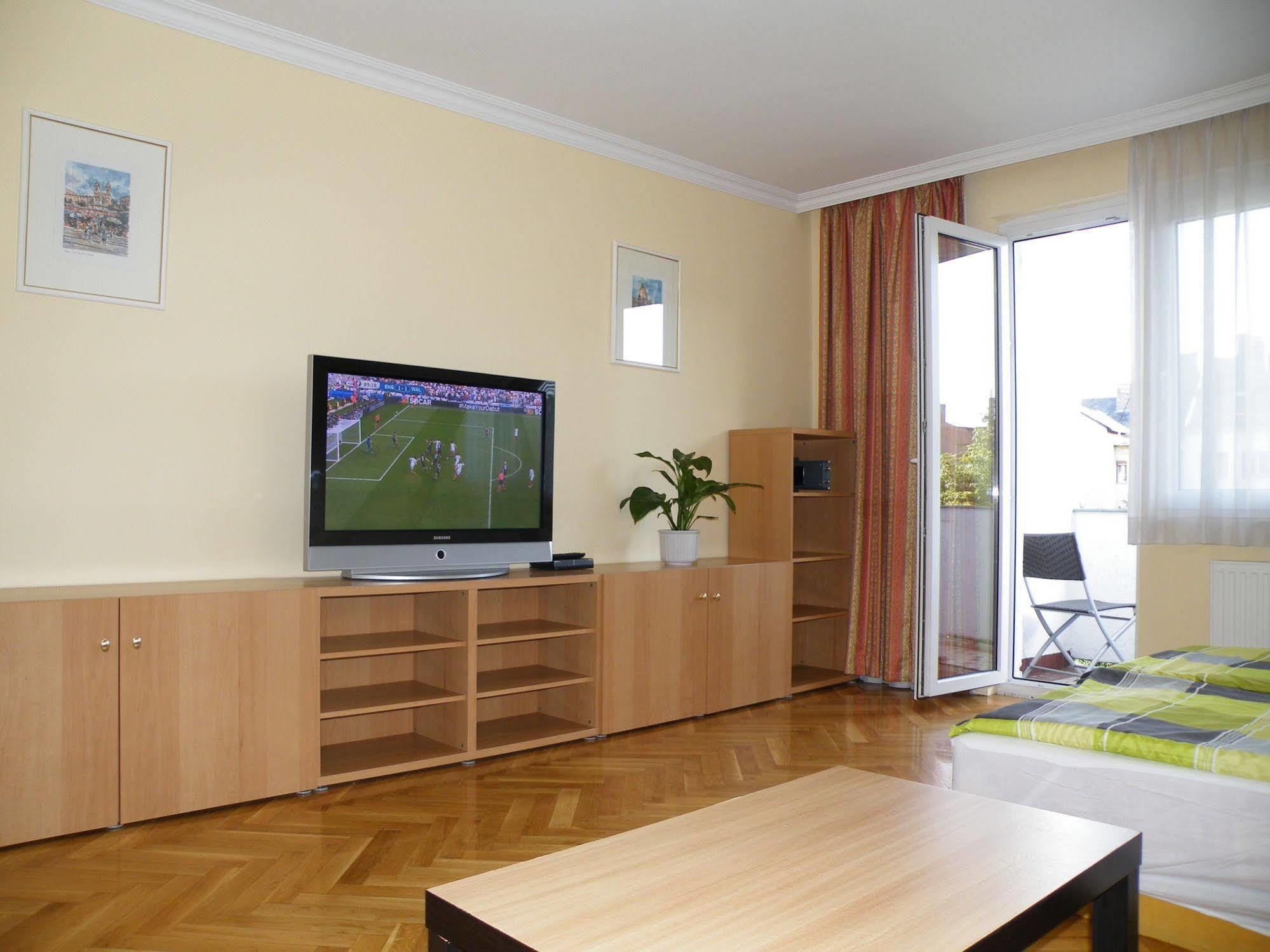 Apartment Buda บูดาเปสต์ ภายนอก รูปภาพ